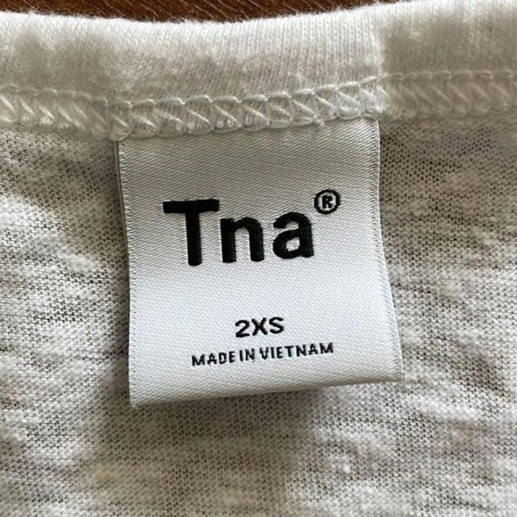 white tank‎ - Picture 2 of 2